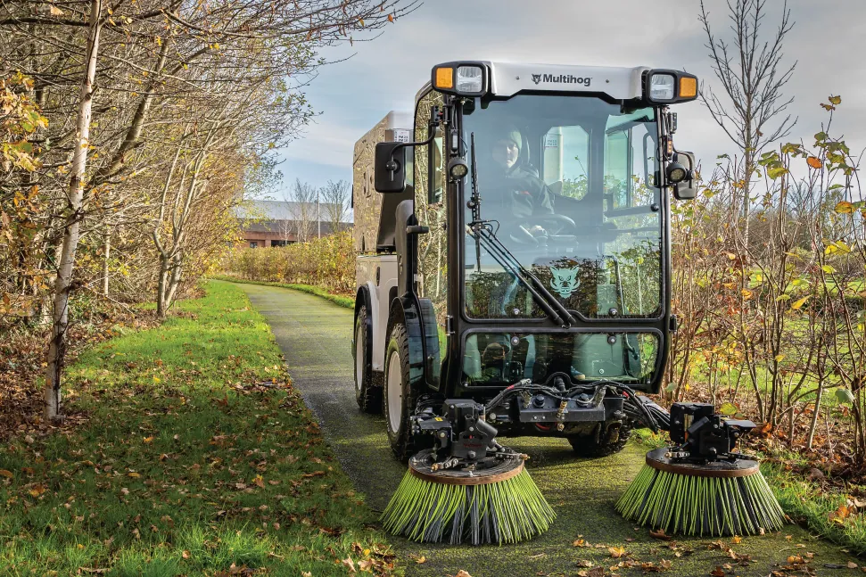 MULTIHOG ELECTRIC ECV SWEEPER